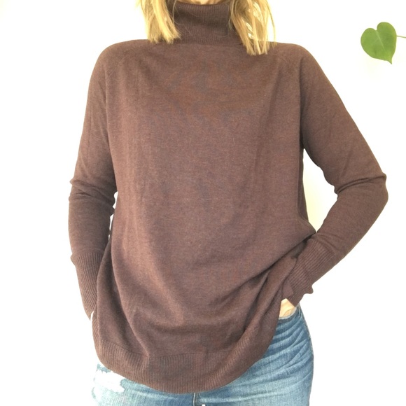 NWT Old Navy Burgundy Turtleneck Sweater, size Medium ♥️ - Picture 2 of 7